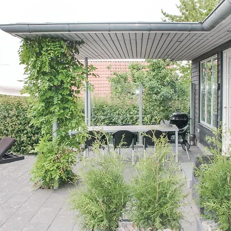 Holiday With Fireplace 12 Semesterbostad